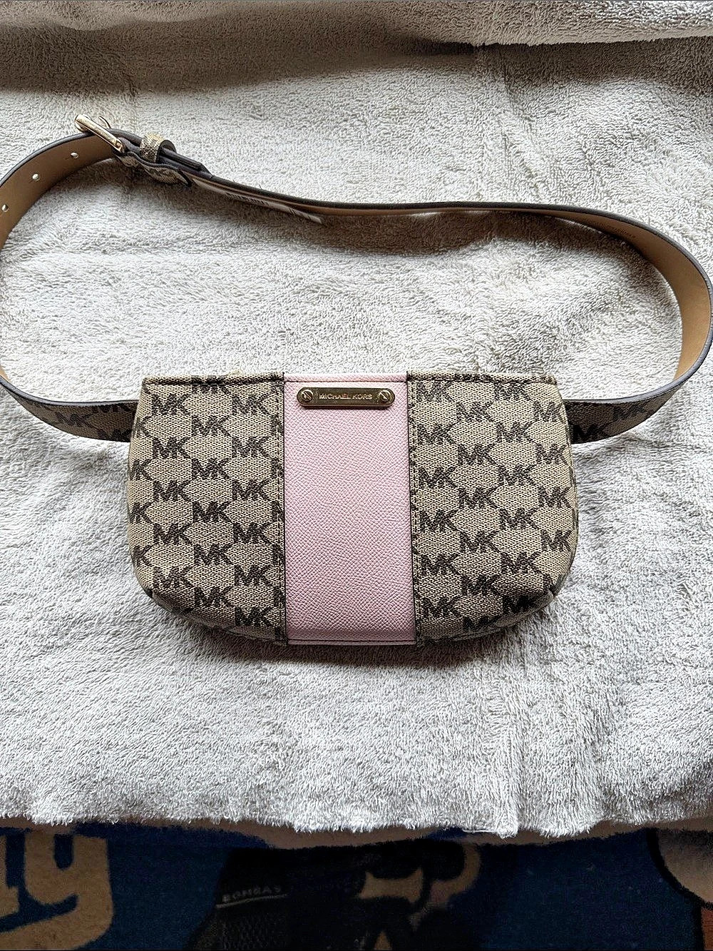 Authentic Michael Kors Jet Set Crossbody Bag in Brown & Pink!